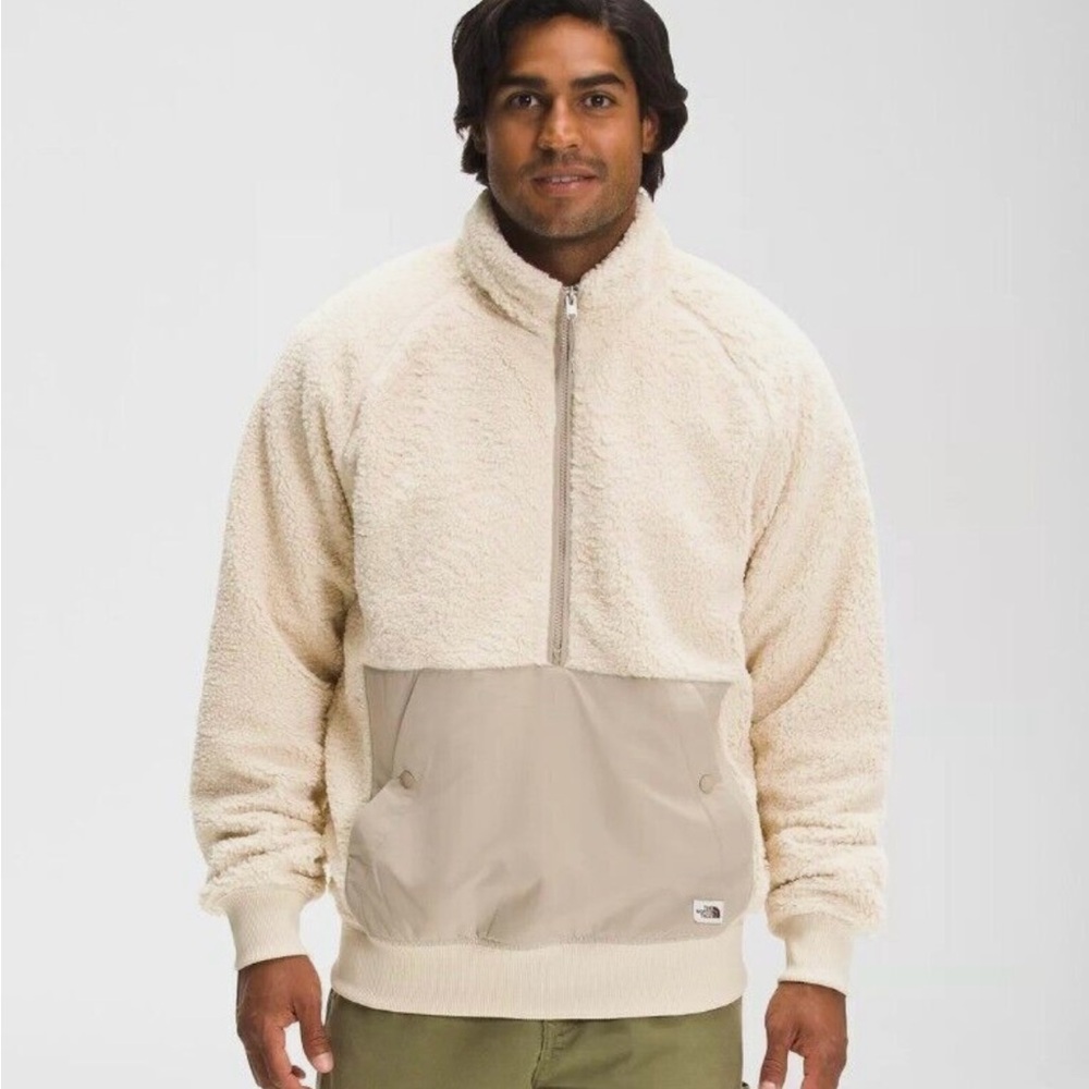 The North Face Cream and Tan Fleece Pullover